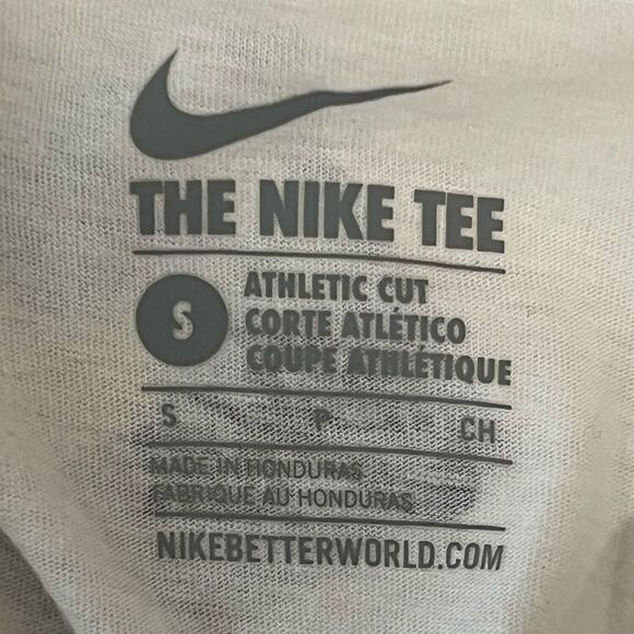 NWT NIKE "The Force is Female" T-Shirt - Size Small - Picture 5 of 10
